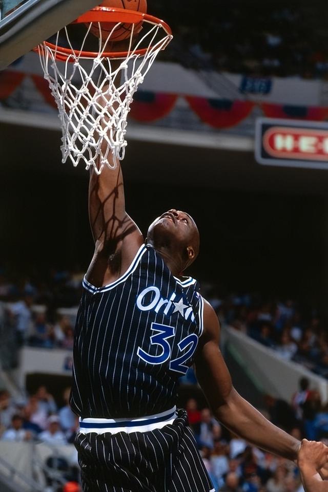 澳超前瞻：麦克阿瑟多线作战出现伤情，珀斯光荣上轮艰难取胜（澳超前瞻：麦克阿瑟多线奔波受伤病困扰，珀斯光荣上轮险胜）